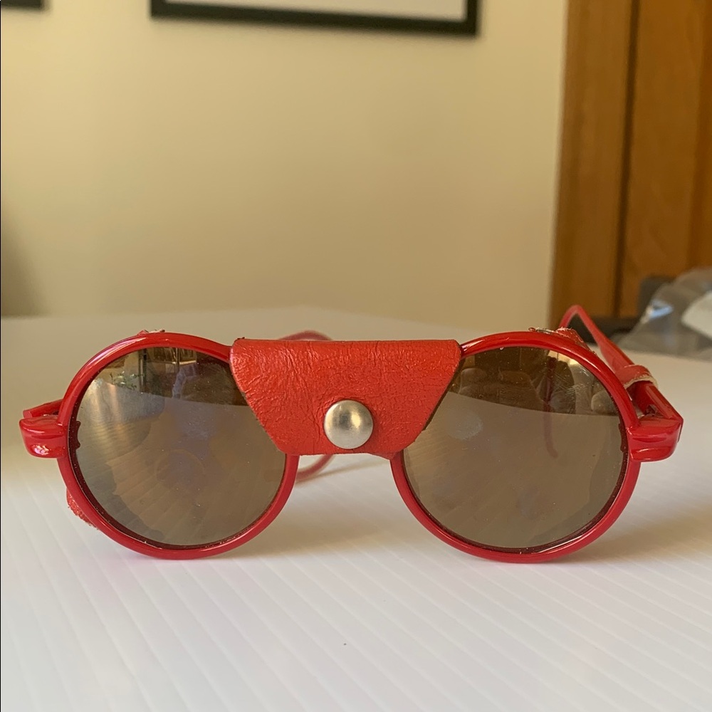 Vintage plastic mountaineer sunglasses with leather shields
